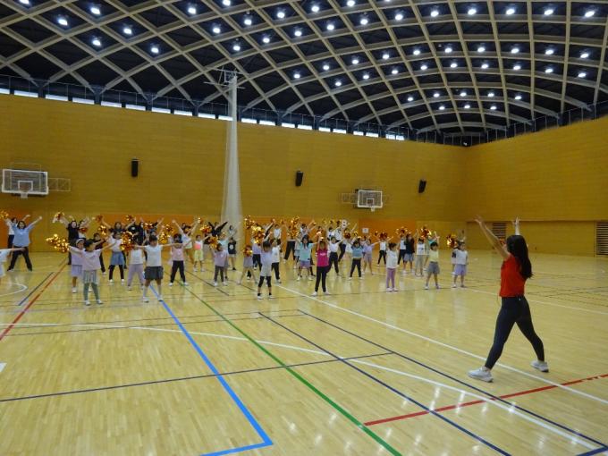 チアダンス体験の様子