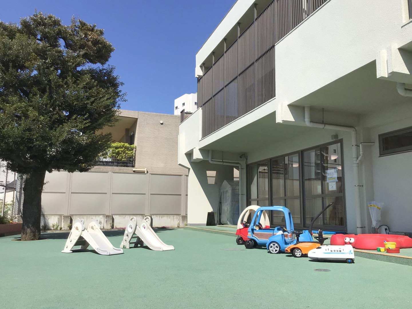 子育てひろば西片 庭