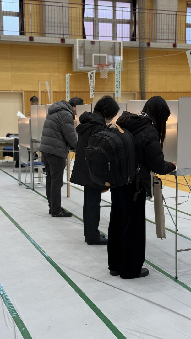 記入している様子