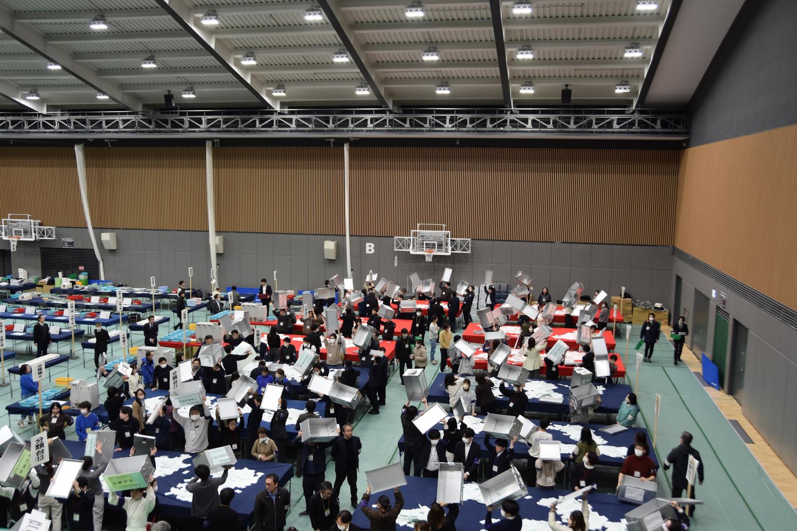 開票所の様子