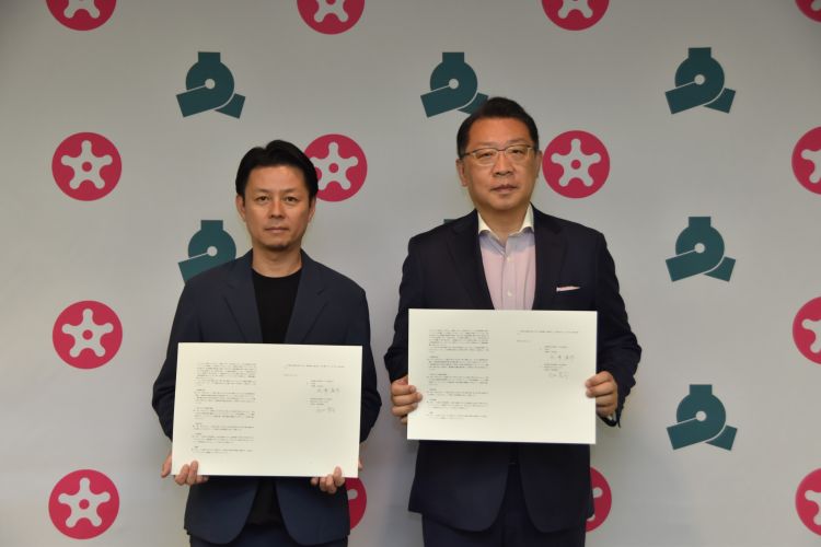 協定締結の様子1