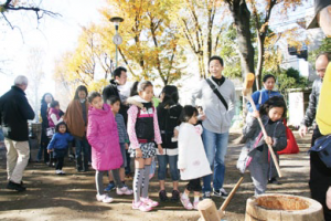 画像：餅つき大会